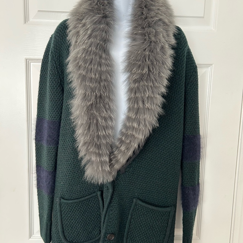 Green Merino wool Cardigan with Fur Collar